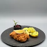 بيت ضيافة Edelweiss Lounge Restaurant Pizza Cafe Billard مايرهوفن