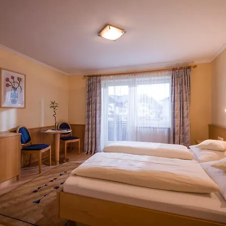 Edelweiss Lounge Restaurant Pizza Cafe Billard 3* Майргофен