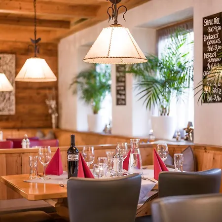 Edelweiss Lounge Restaurant Pizza Cafe Billard Konukevi