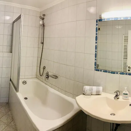 Edelweiss Lounge Restaurant Pizza Cafe Billard