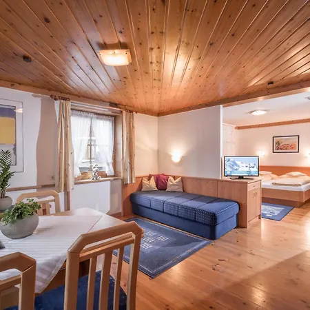 Edelweiss Lounge Restaurant Pizza Cafe Billard Penzion