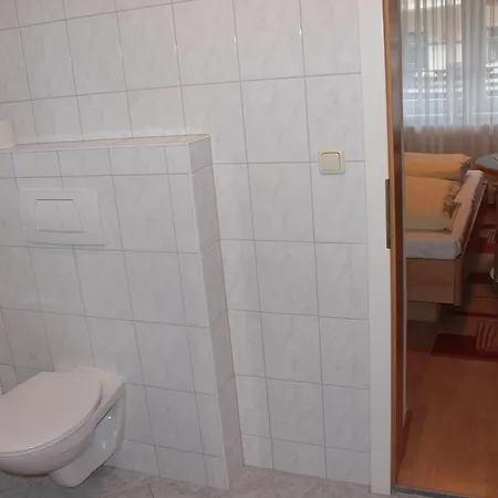 Edelweiss Lounge Restaurant Pizza Cafe Billard Gasthuis 3*