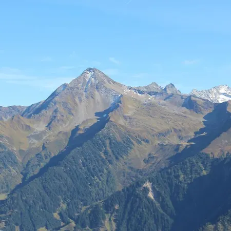 Edelweiss Lounge Restaurant Pizza Cafe Billard Гостьовий будинок 3*