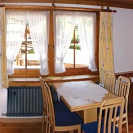 Edelweiss Lounge Restaurant Pizza Cafe Billard Casa de hóspedes Mayrhofen