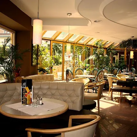 Edelweiss Lounge Restaurant Pizza Cafe Billard Mayrhofen