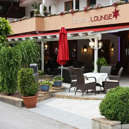 Casa de hóspedes Edelweiss Lounge Restaurant Pizza Cafe Billard