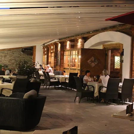 Edelweiss Lounge Restaurant Pizza Cafe Billard Майргофен