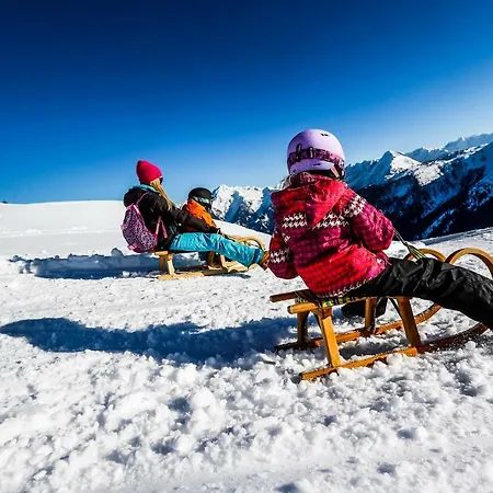 Gasthuis Edelweiss Lounge Restaurant Pizza Cafe Billard Mayrhofen