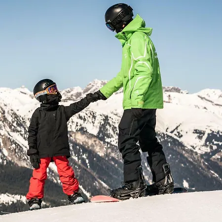 Edelweiss Lounge Restaurant Pizza Cafe Billard Майргофен