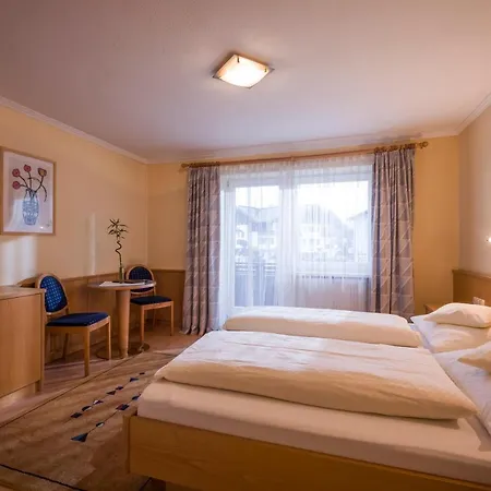 Edelweiss Lounge Restaurant Pizza Cafe Billard