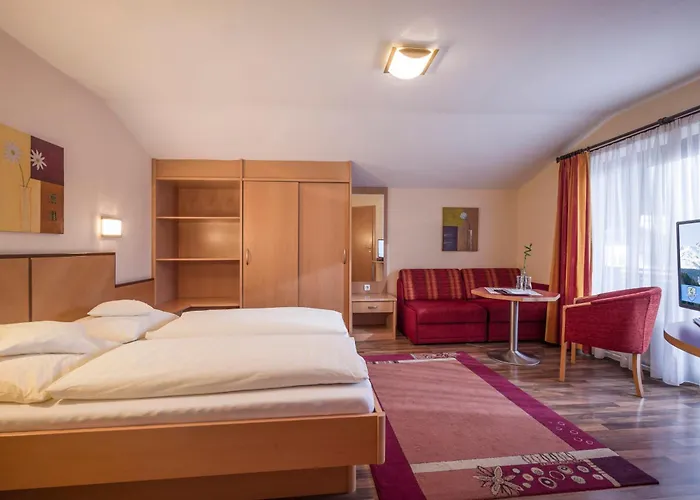 Πανσιόν Edelweiss Lounge Restaurant Pizza Cafe Billard Mayrhofen