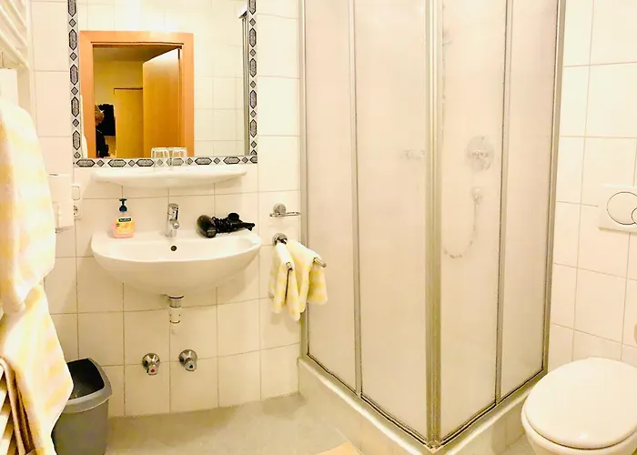 Πανσιόν Edelweiss Lounge Restaurant Pizza Cafe Billard