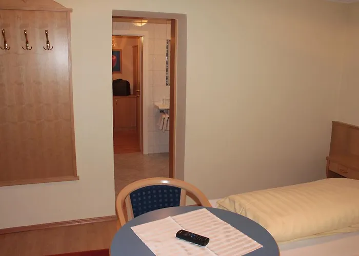 Edelweiss Lounge Restaurant Pizza Cafe Billard Πανσιόν