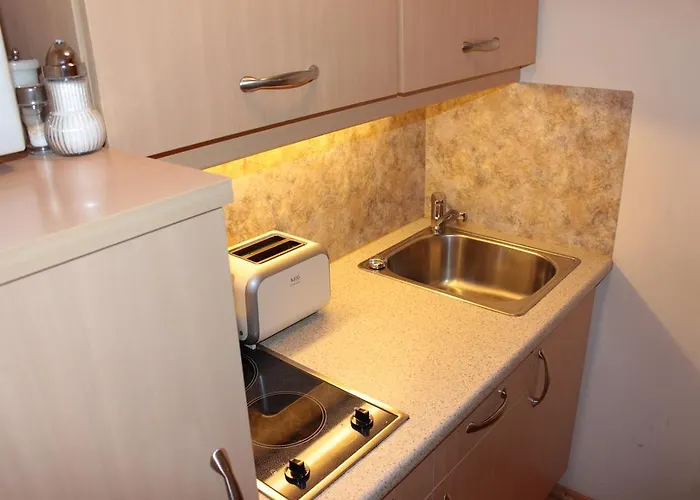 Edelweiss Lounge Restaurant Pizza Cafe Billard Πανσιόν