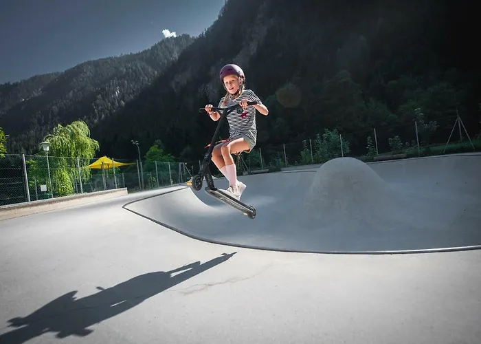 Konukevi Edelweiss Lounge Restaurant Pizza Cafe Billard Mayrhofen