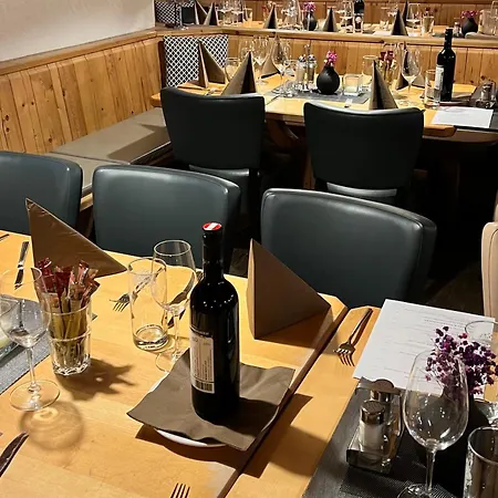 Edelweiss Lounge Restaurant Pizza Cafe Billard