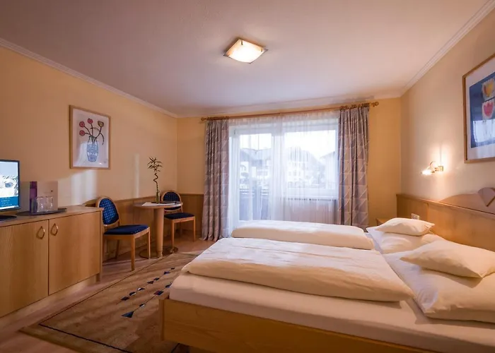 Edelweiss Lounge Restaurant Pizza Cafe Billard