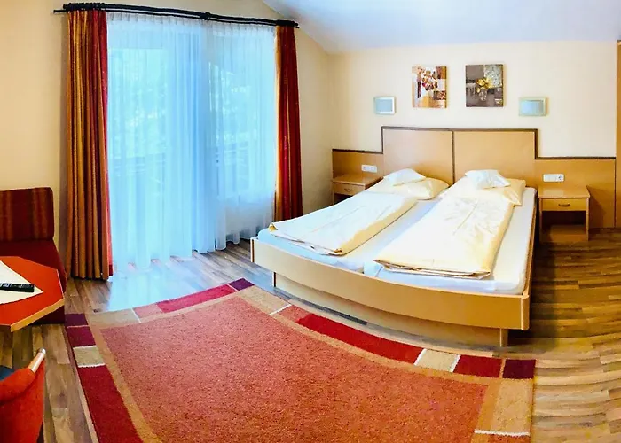 Edelweiss Lounge Restaurant Pizza Cafe Billard מאיירהופן