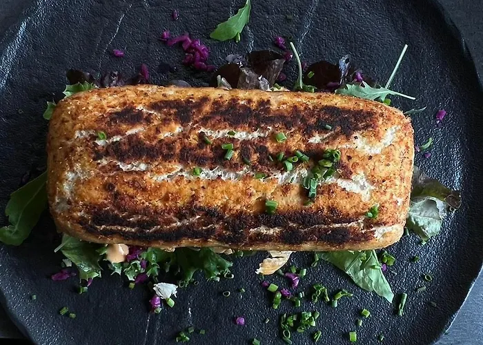 בית הארחה Edelweiss Lounge Restaurant Pizza Cafe Billard מאיירהופן